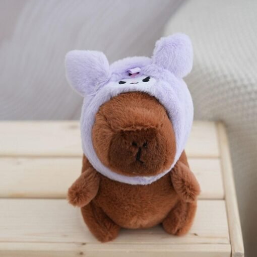 Peluche Capybara con manta y accesorios - Imagen 3